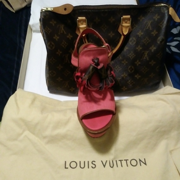 Coral denim LV Momogram Tassle wedges - Picture 7 of 7